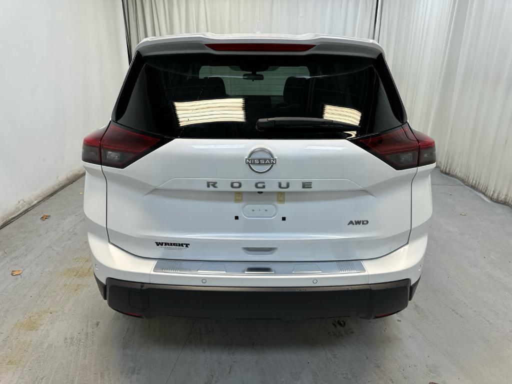 new 2025 Nissan Rogue car, priced at $33,704