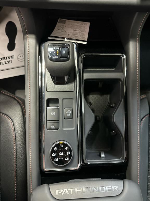 new 2025 Nissan Pathfinder car, priced at $44,582