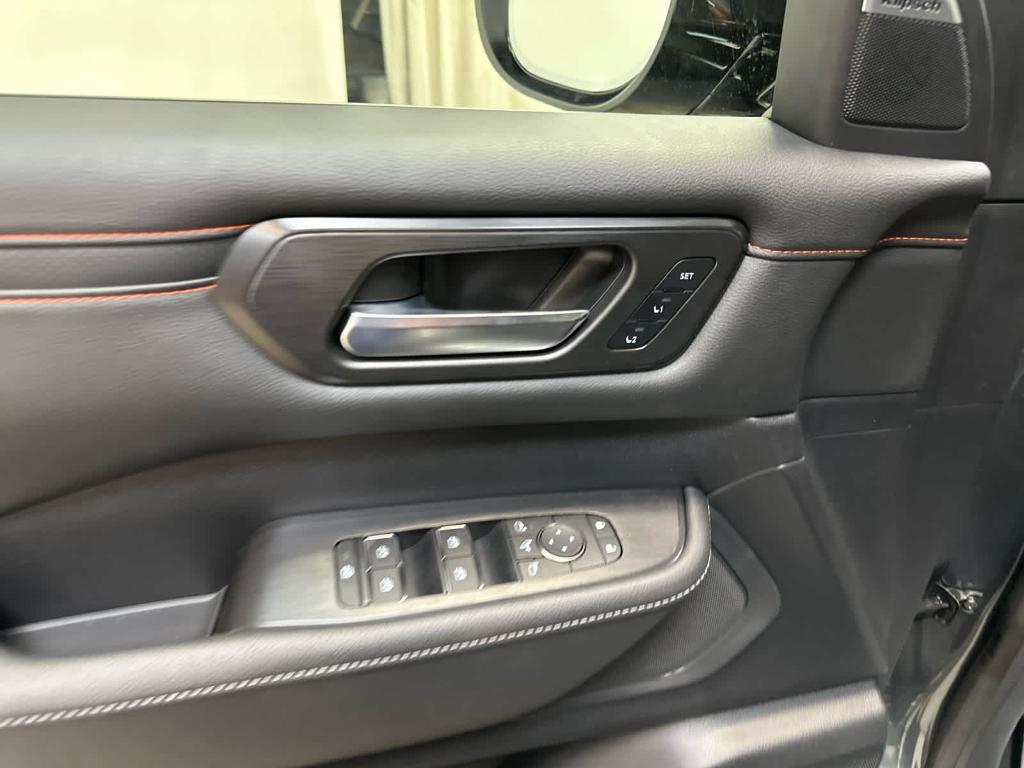 new 2025 Nissan Armada car, priced at $83,295