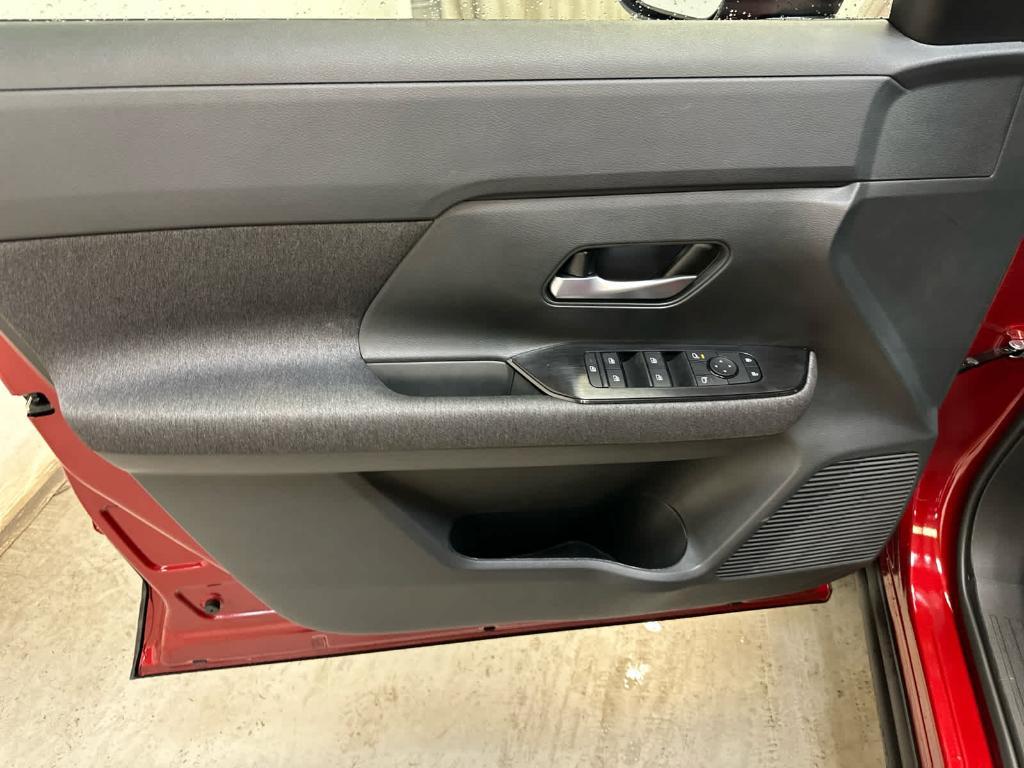 new 2025 Nissan Kicks car, priced at $26,270