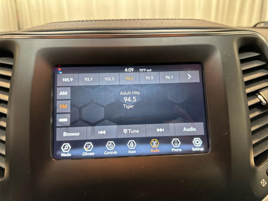 used 2020 Jeep Cherokee car, priced at $19,500