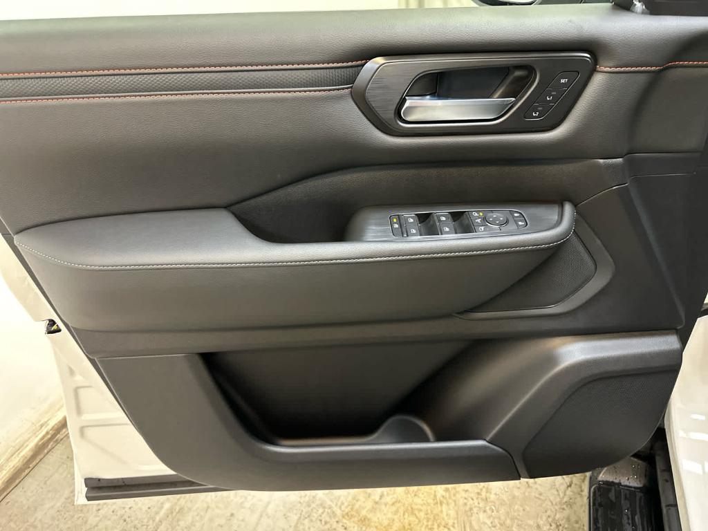 new 2025 Nissan Armada car, priced at $78,225