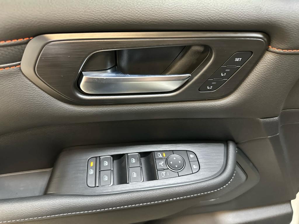 new 2025 Nissan Armada car, priced at $78,225