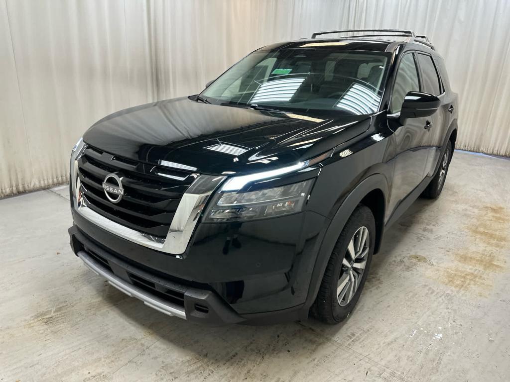 new 2025 Nissan Pathfinder car, priced at $44,086