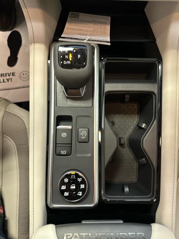 new 2025 Nissan Pathfinder car, priced at $44,086