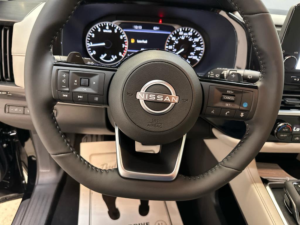 new 2025 Nissan Pathfinder car, priced at $44,086