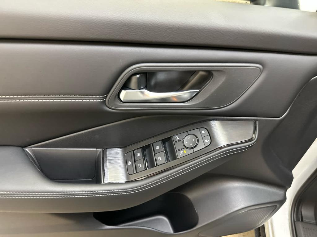 new 2025 Nissan Rogue car, priced at $37,100