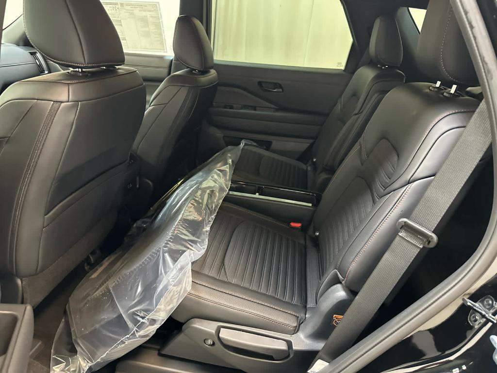 new 2025 Nissan Pathfinder car, priced at $44,248
