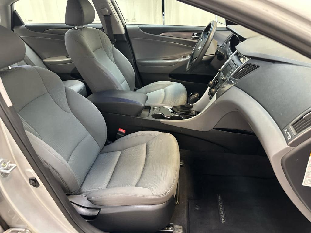 used 2014 Hyundai Sonata Hybrid car, priced at $9,998