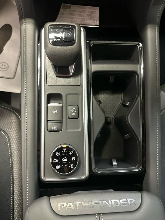 new 2025 Nissan Pathfinder car, priced at $41,467