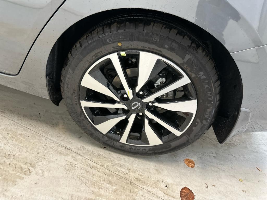 new 2025 Nissan Sentra car, priced at $26,577