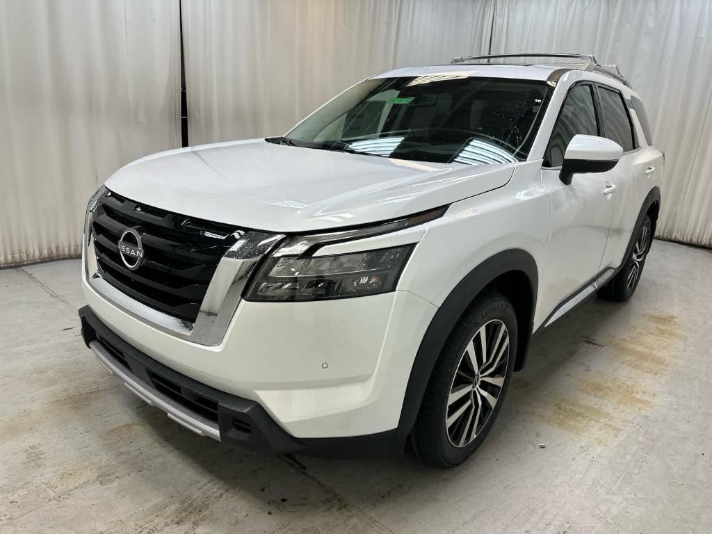 new 2025 Nissan Pathfinder car, priced at $54,010