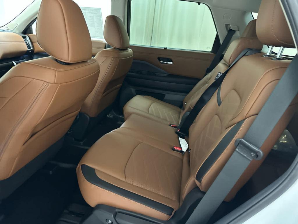 new 2025 Nissan Pathfinder car, priced at $51,799