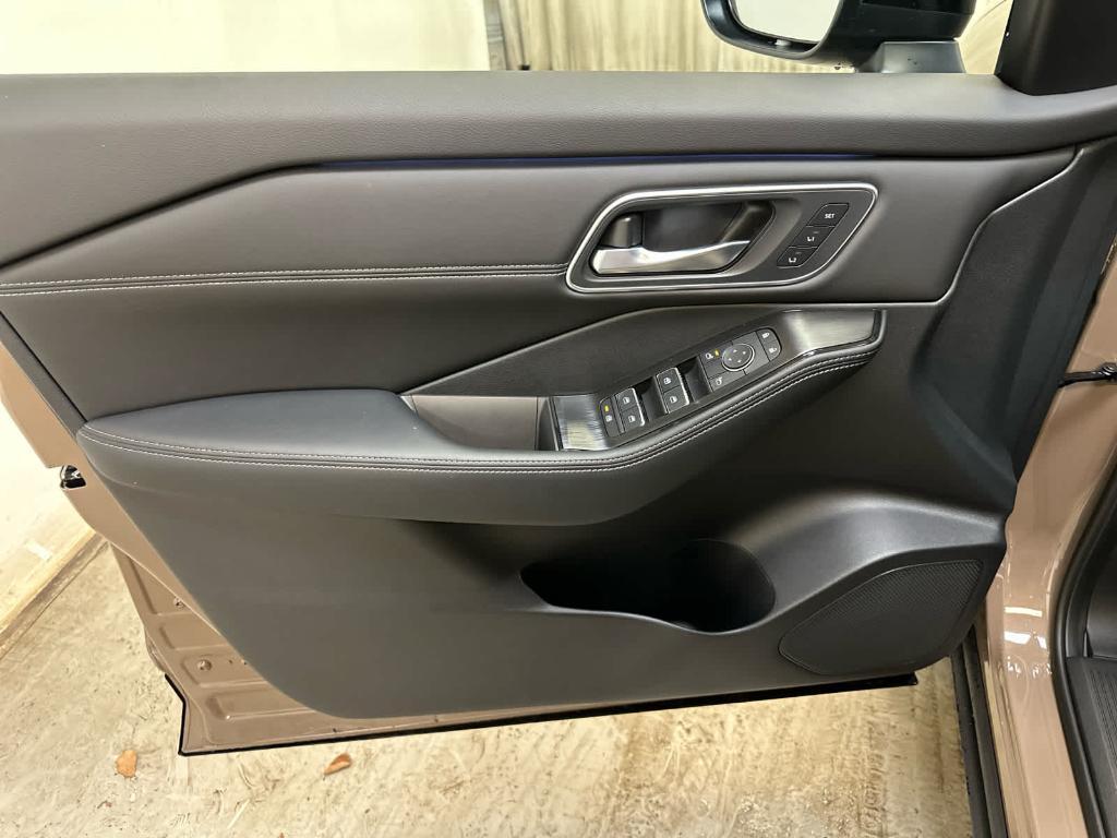 new 2025 Nissan Rogue car, priced at $42,892