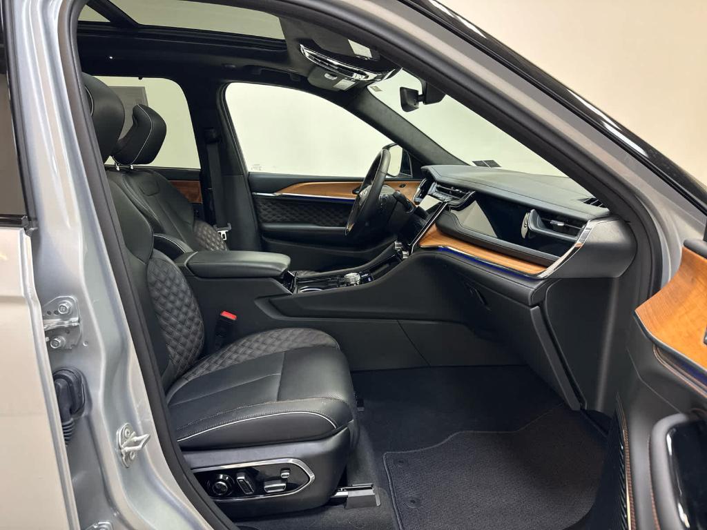 used 2024 Jeep Grand Cherokee L car, priced at $54,993