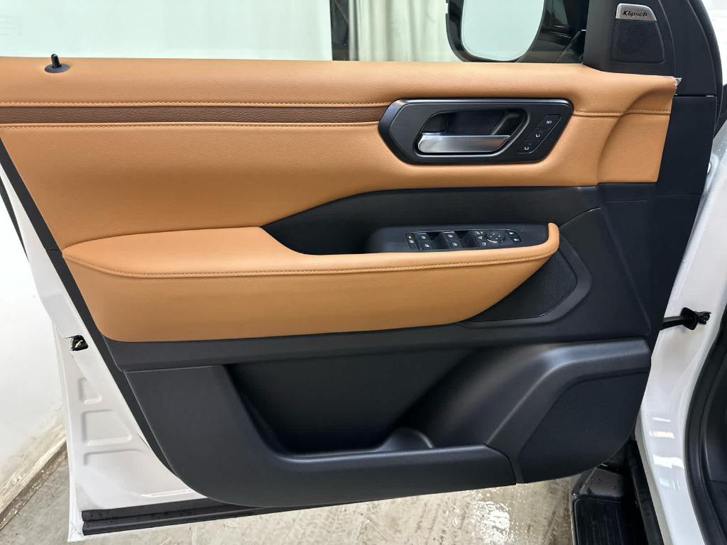 new 2025 Nissan Armada car, priced at $74,360