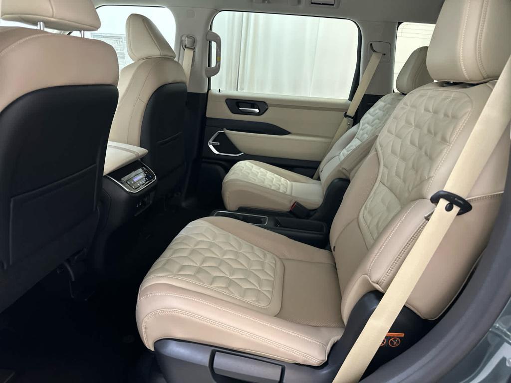 new 2025 Nissan Armada car, priced at $77,650