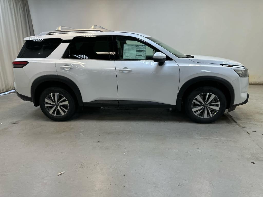new 2025 Nissan Pathfinder car, priced at $44,882