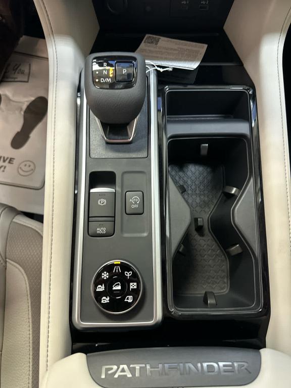 new 2025 Nissan Pathfinder car, priced at $44,882