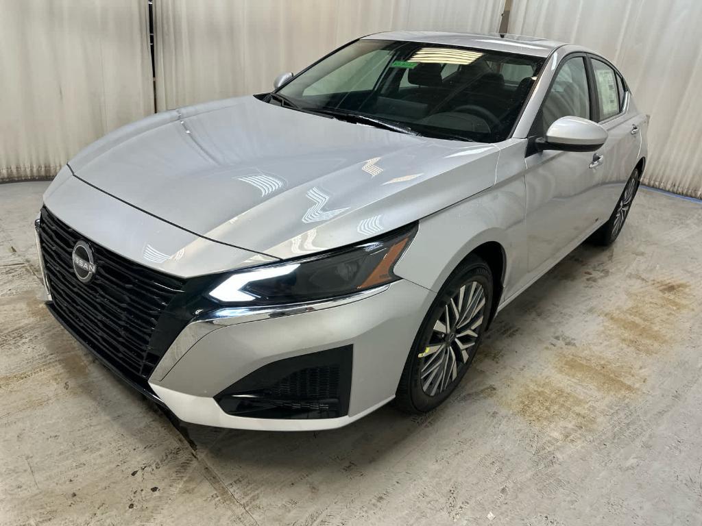 new 2025 Nissan Altima car, priced at $31,622