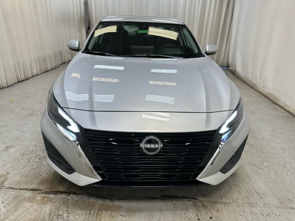 new 2025 Nissan Altima car, priced at $31,622