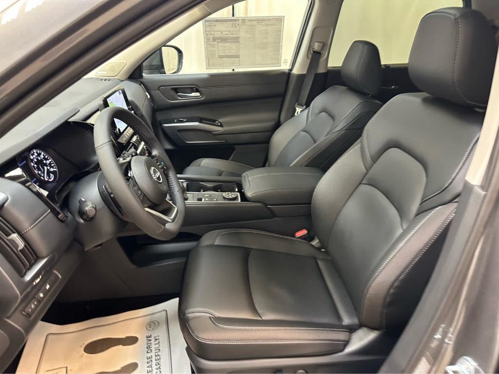 new 2025 Nissan Pathfinder car, priced at $46,949