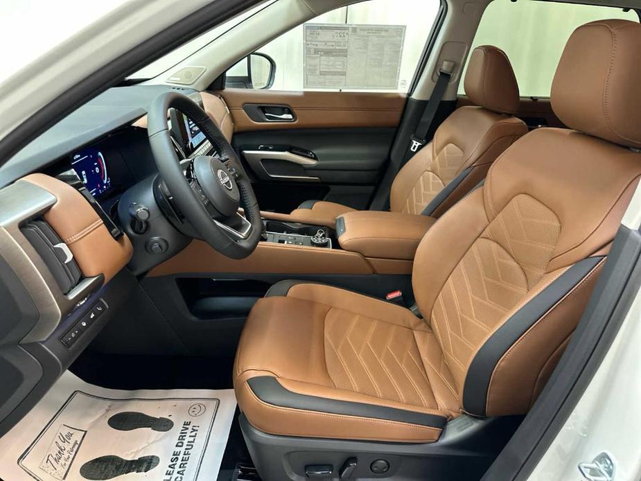 new 2024 Nissan Pathfinder car, priced at $51,516