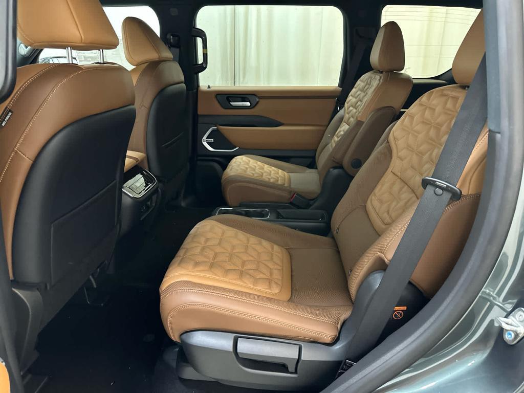 new 2025 Nissan Armada car, priced at $87,610