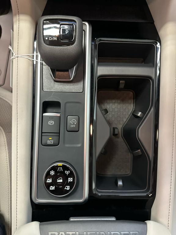 new 2025 Nissan Pathfinder car, priced at $44,086