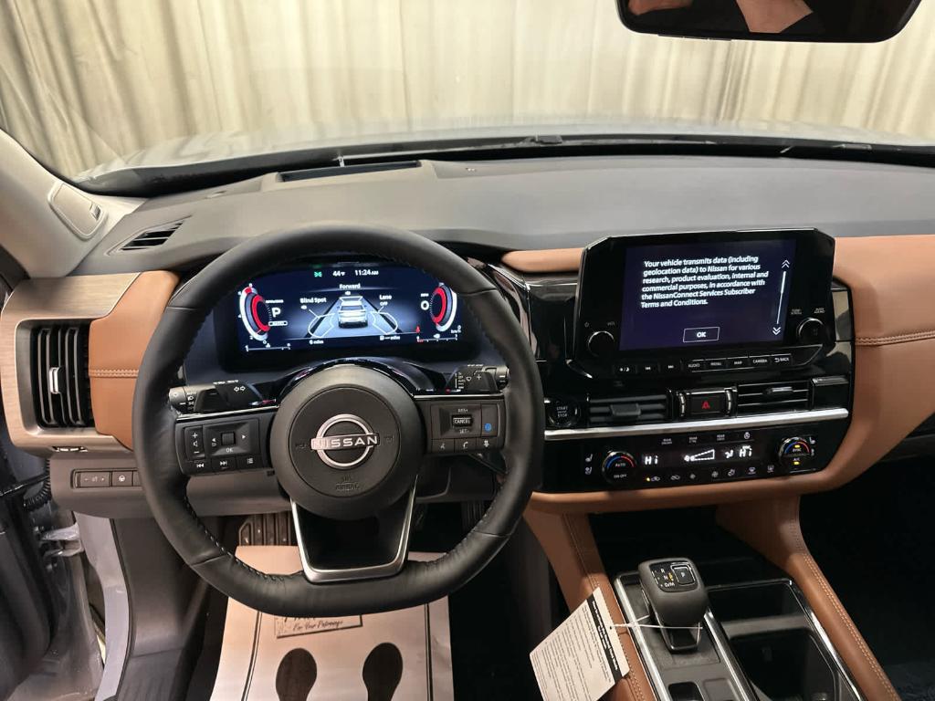 new 2025 Nissan Pathfinder car, priced at $52,328