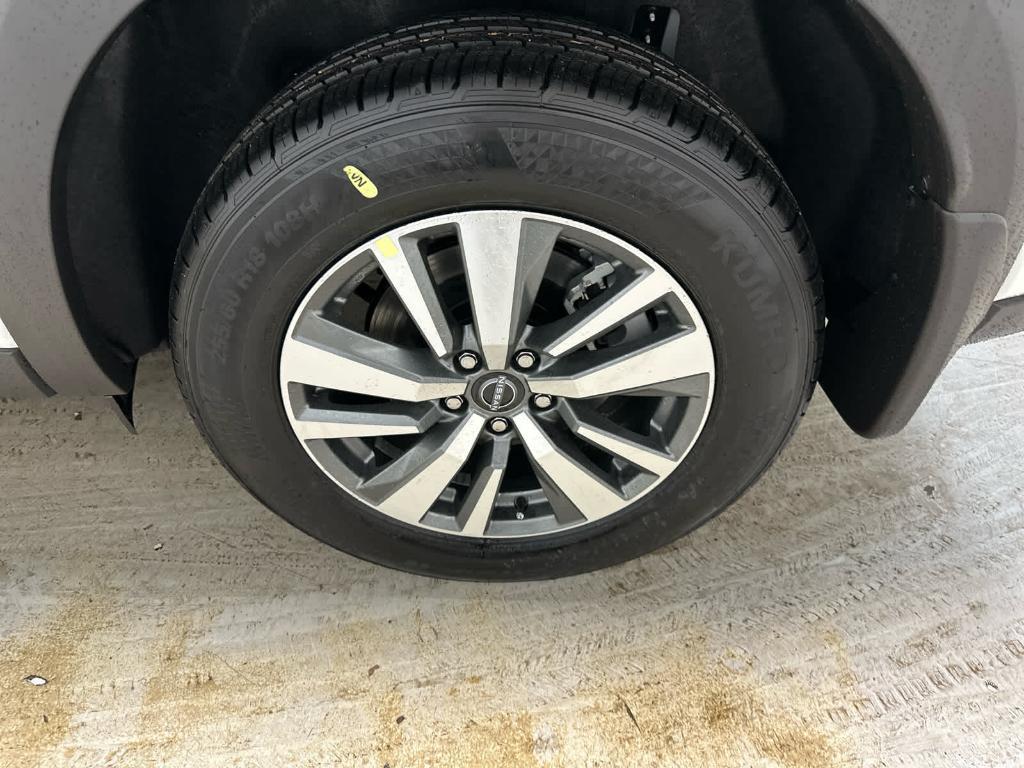 new 2025 Nissan Pathfinder car, priced at $45,083