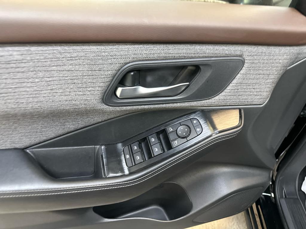 used 2022 Nissan Rogue car, priced at $24,988