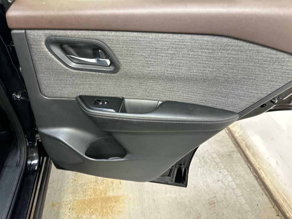 used 2022 Nissan Rogue car, priced at $24,988