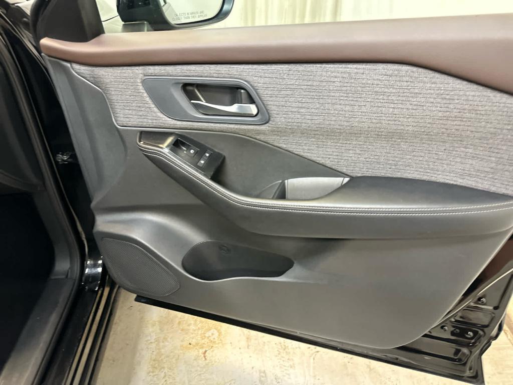 used 2022 Nissan Rogue car, priced at $24,988