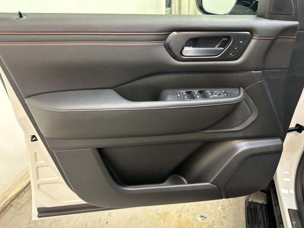 new 2025 Nissan Armada car, priced at $82,215