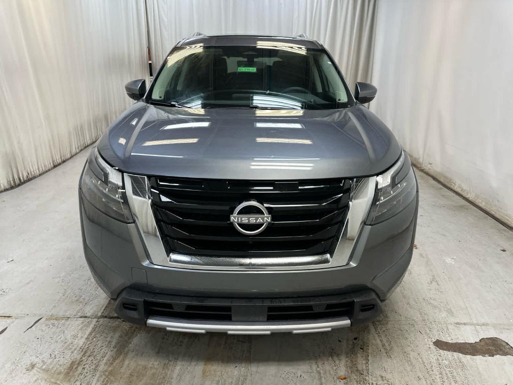 new 2025 Nissan Pathfinder car, priced at $50,268