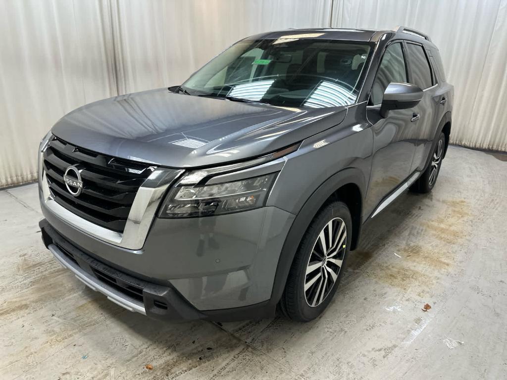 new 2025 Nissan Pathfinder car, priced at $50,268