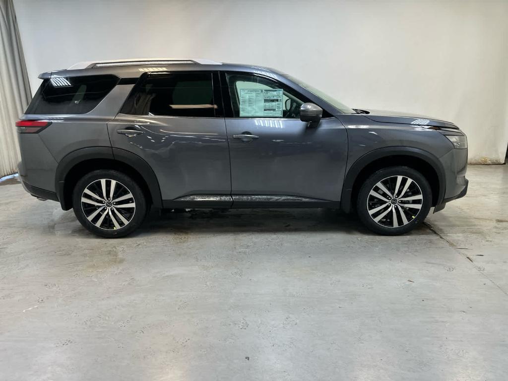 new 2025 Nissan Pathfinder car, priced at $50,268