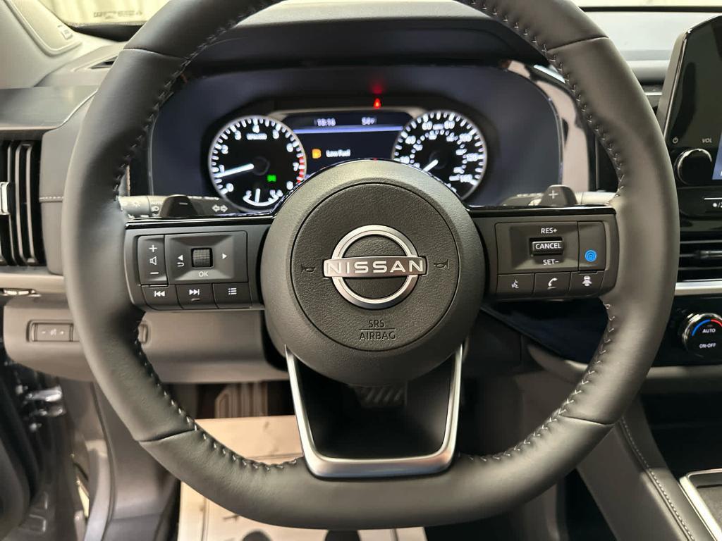 new 2025 Nissan Pathfinder car, priced at $46,631