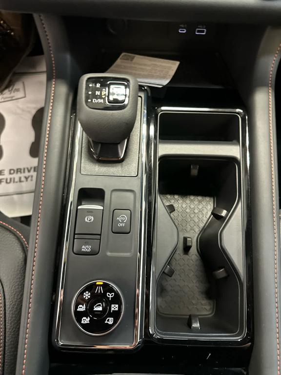 new 2025 Nissan Pathfinder car, priced at $43,960