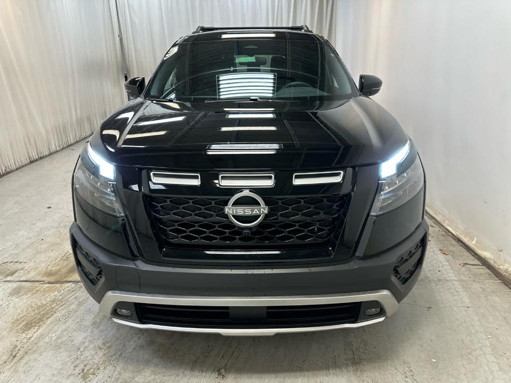 new 2025 Nissan Pathfinder car, priced at $43,960