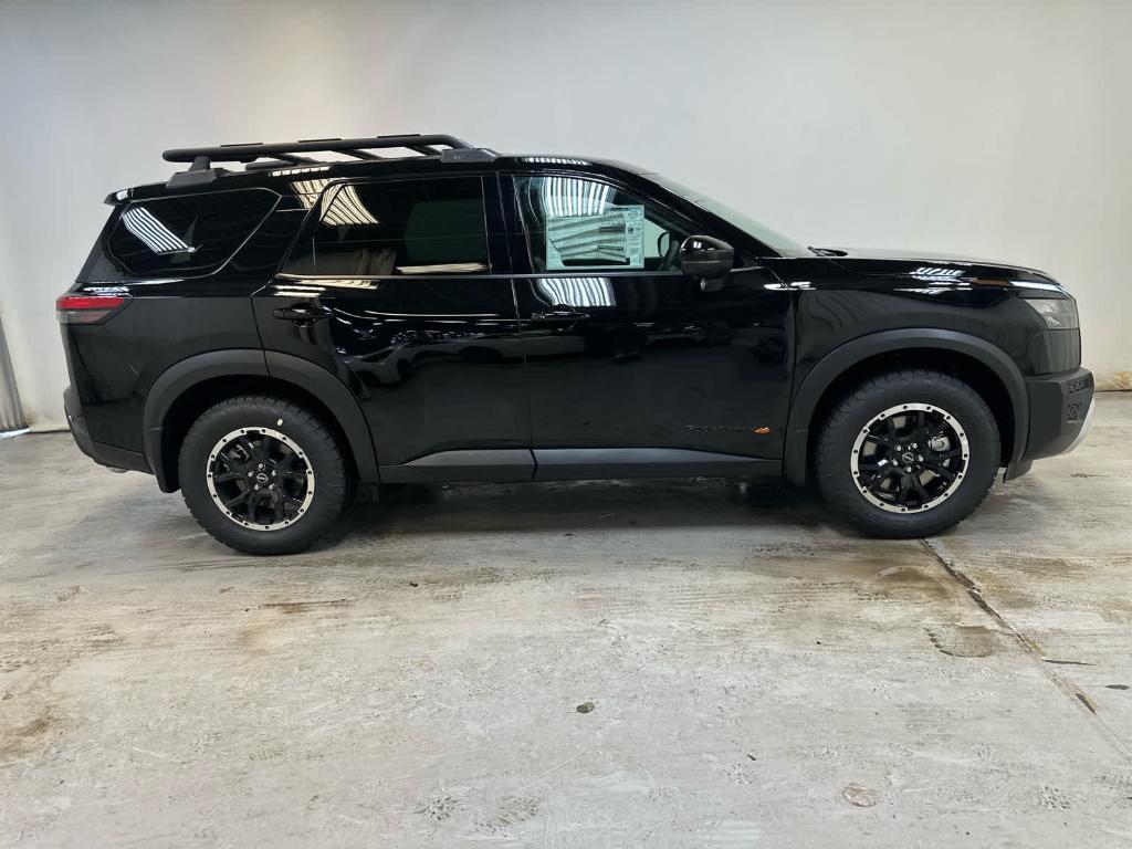new 2025 Nissan Pathfinder car, priced at $43,960