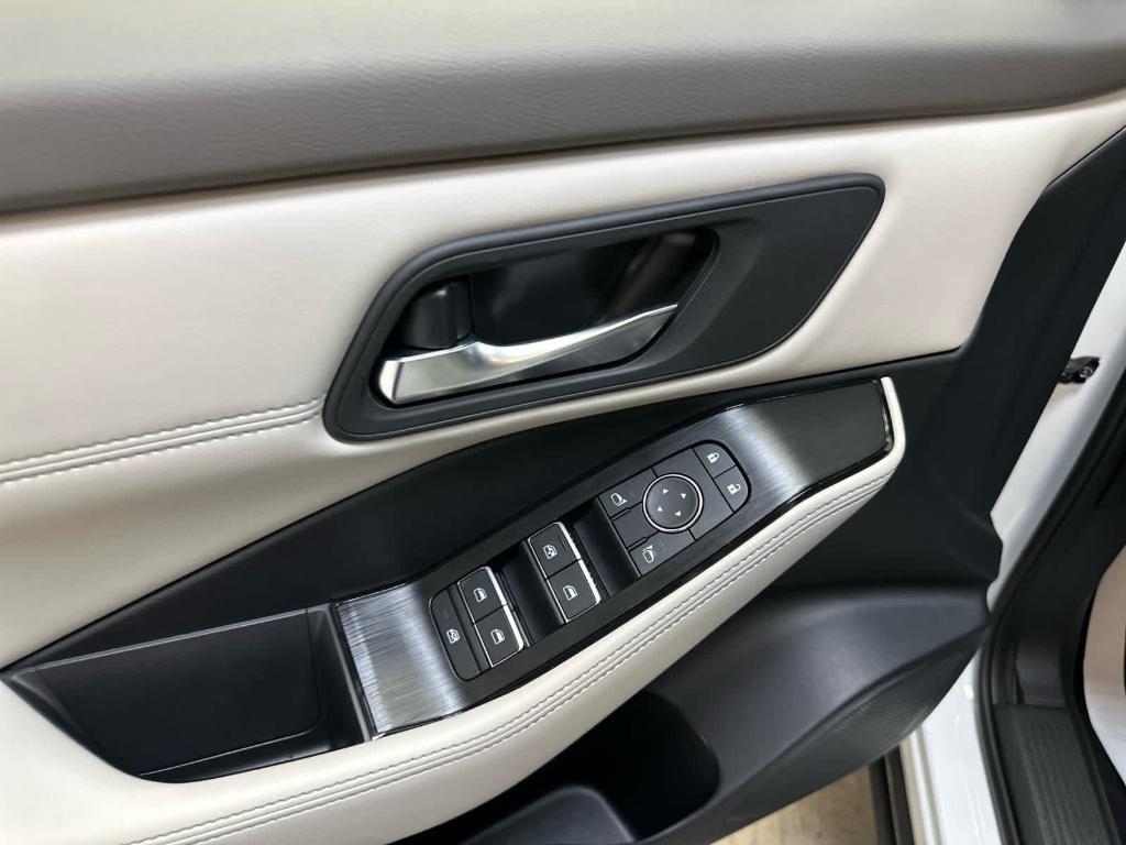 new 2025 Nissan Rogue car, priced at $38,430