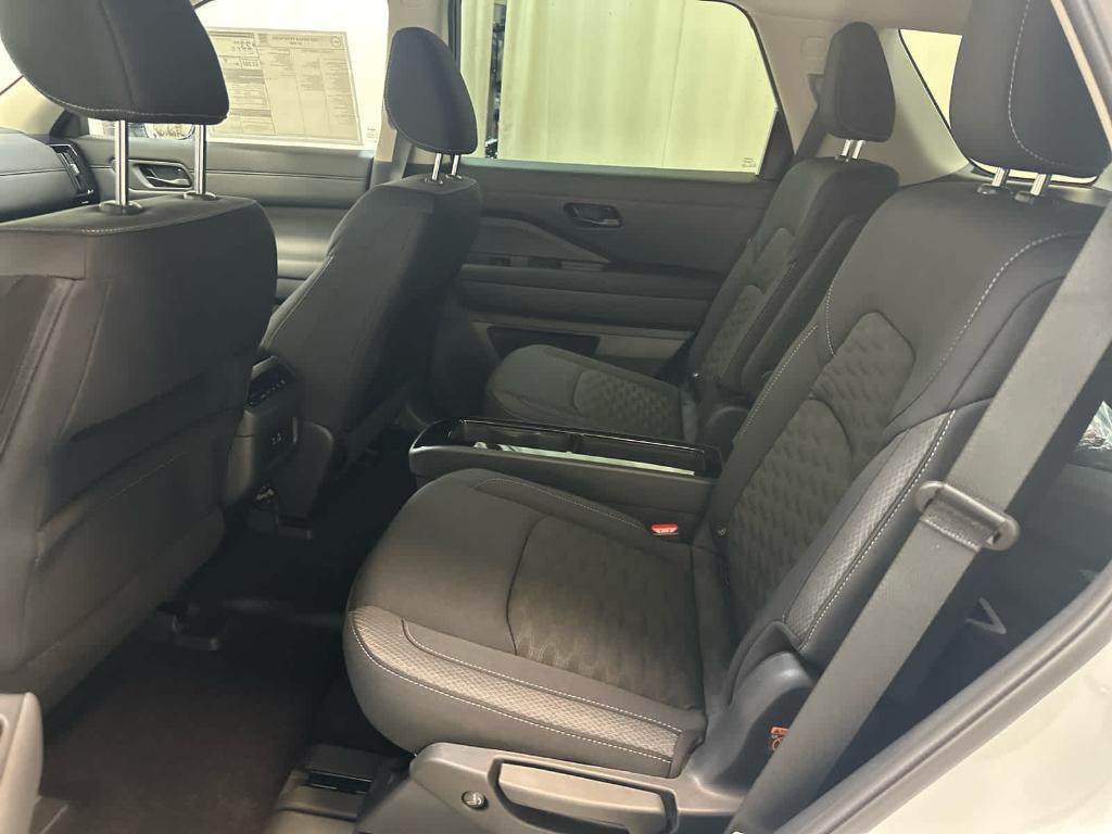 new 2025 Nissan Pathfinder car, priced at $43,861