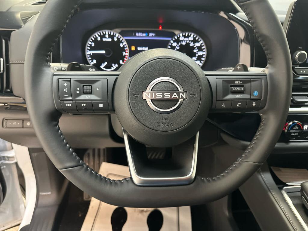 new 2025 Nissan Pathfinder car, priced at $43,861