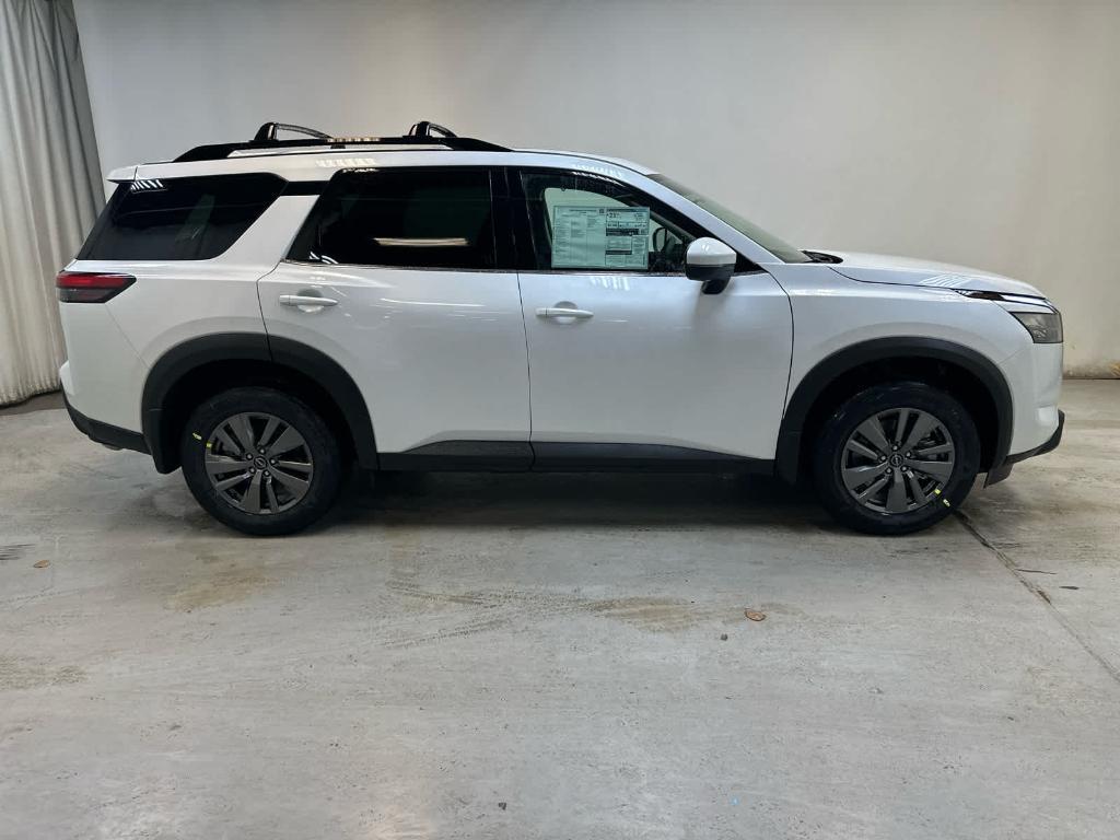 new 2025 Nissan Pathfinder car, priced at $43,861