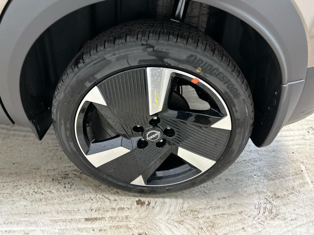 new 2025 Nissan Kicks car, priced at $29,530