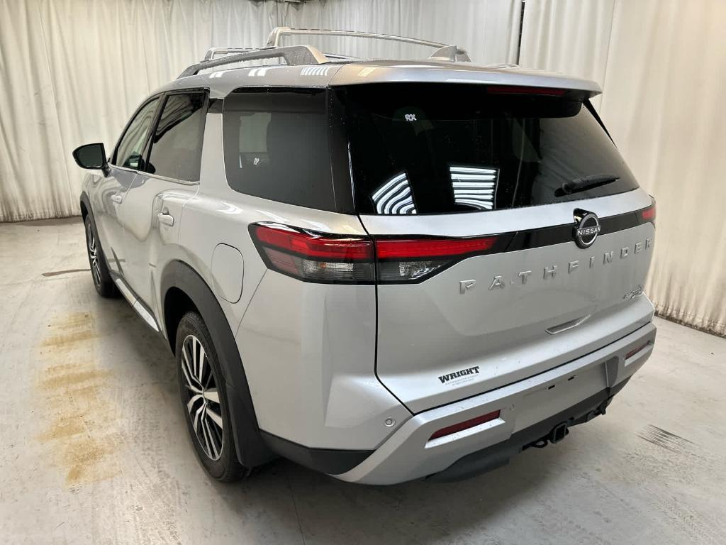 new 2025 Nissan Pathfinder car, priced at $50,622