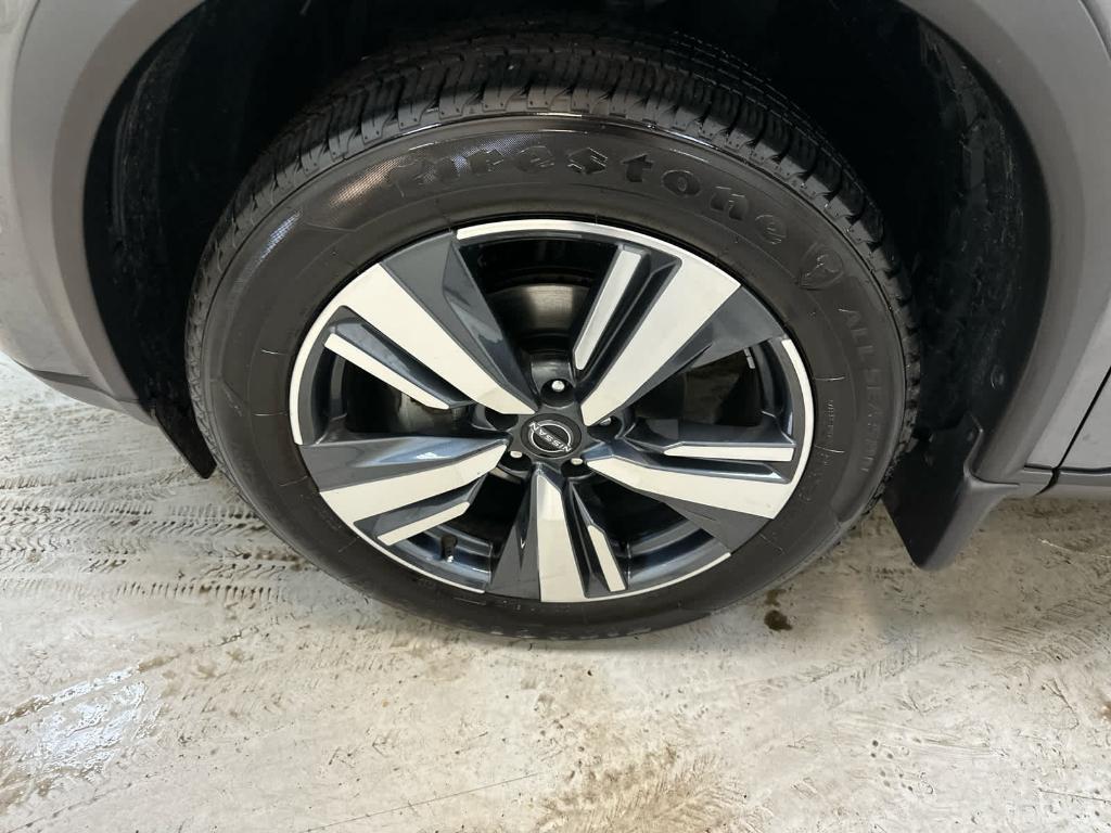 used 2022 Nissan Rogue car, priced at $27,988