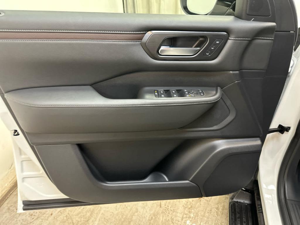 new 2025 Nissan Armada car, priced at $70,965